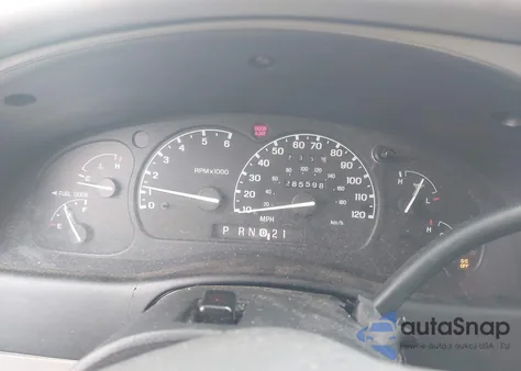 1999 Mazda B3000 Se/Tl z USA, uszkodzony, nr VIN 4F4YR16V4XTM15193